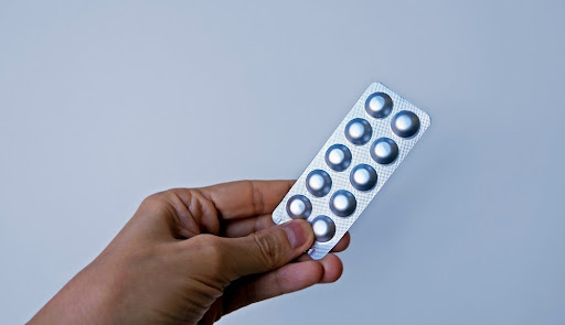 Medicamentos comercializados no Brasil dependem da aprovação da Anvisa (Fonte: Agência Nacional de Vigilância Sanitária/Reprodução).