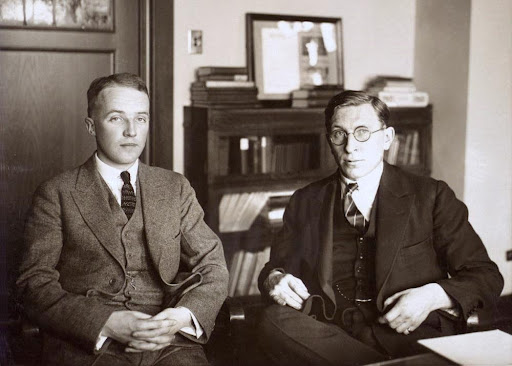 Charles Best e Frederick Banting lideraram as pesquisas para produção de insulina. (Fonte: Wikimedia Commons)