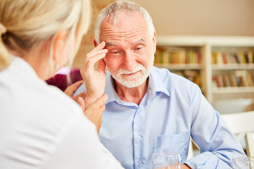 Problema de memória é um dos principais sintomas do Alzheimer. (Fonte: Shutterstock/Reprodução)