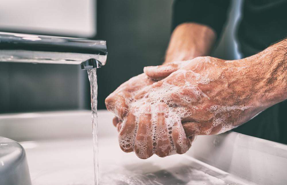 A higiene não era rigorosa como é nas salas de cirurgias hoje em dia. (Fonte: Shutterstock)