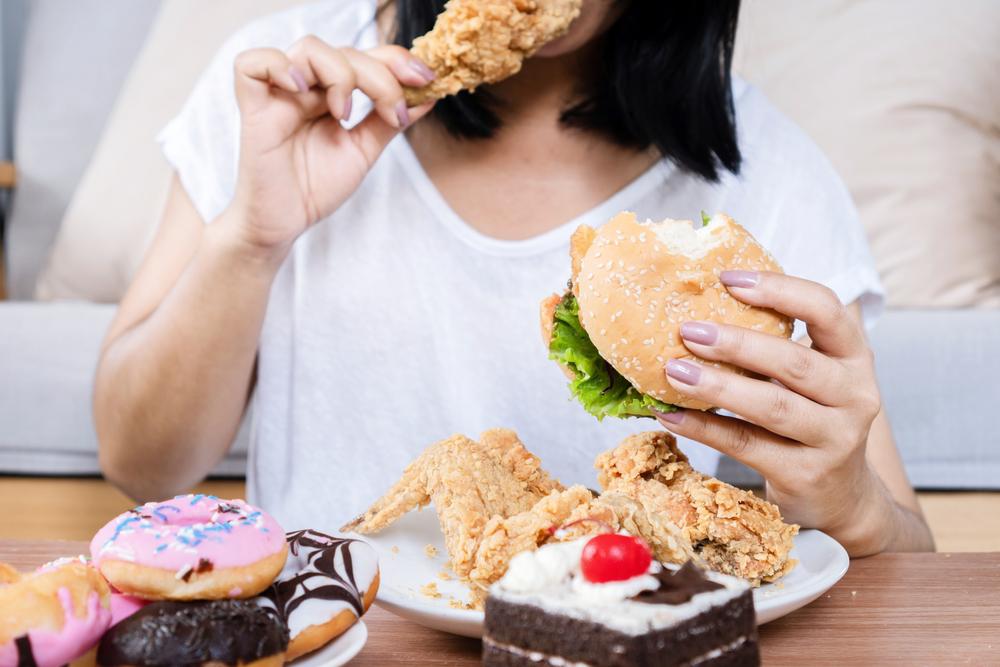 Fuja do açúcar, da gordura saturada e do sódio para ter uma vida mais saudável. (Fonte: Shutterstock)