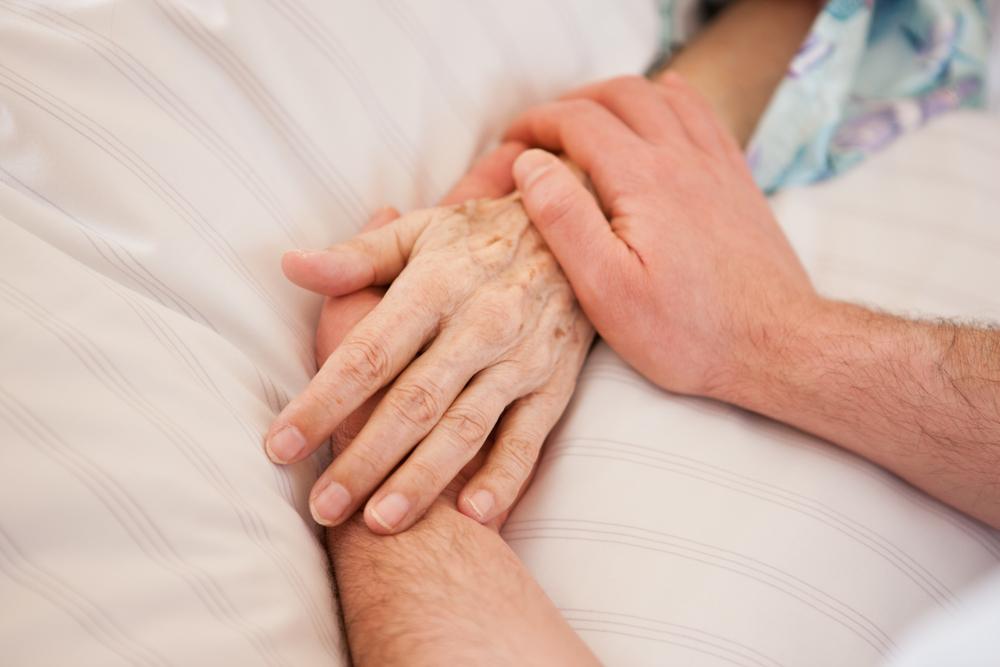 Casos avançados de demência podem levar o paciente a ficar de cama