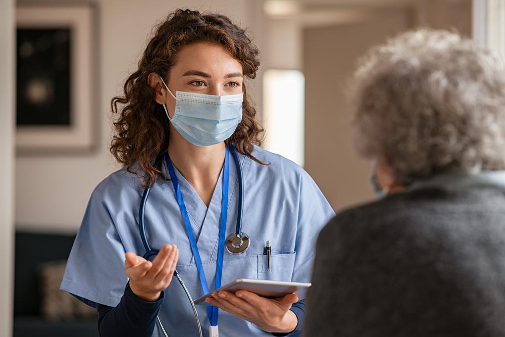 O anticorpo monoclonal tem apresentado bons resultados ao ser administrado em pacientes com covid-19. (Fonte: Shutterstock/Reprodução)